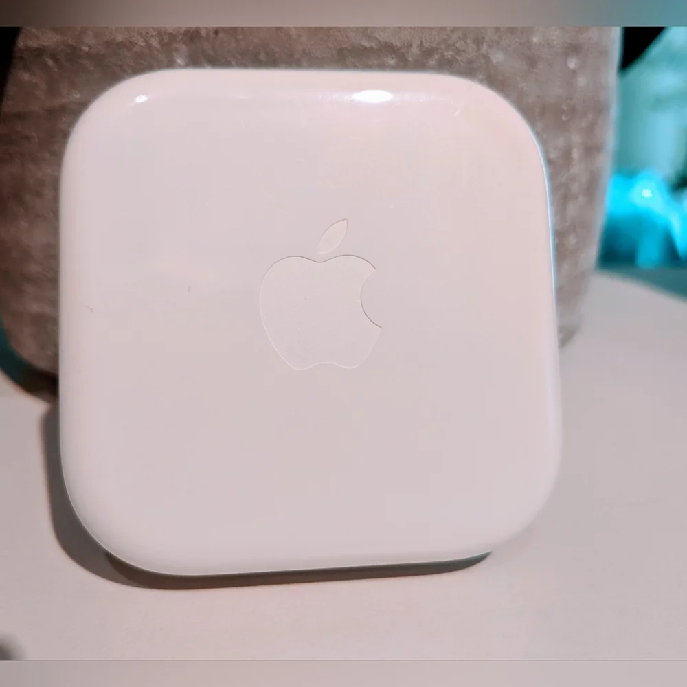 APPLE WIRED EARPODS, NWOT